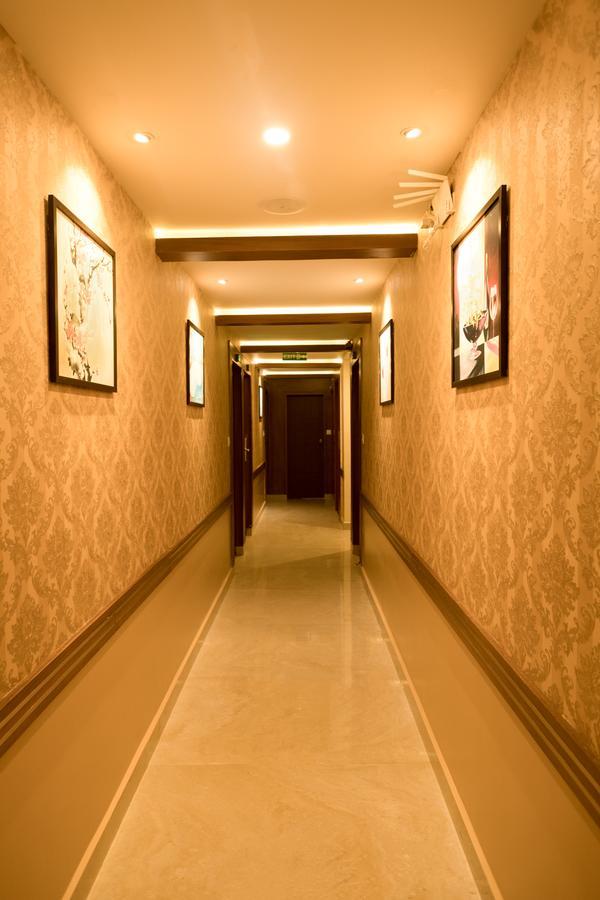 Crown Valley Thekkady Kumily Exterior photo