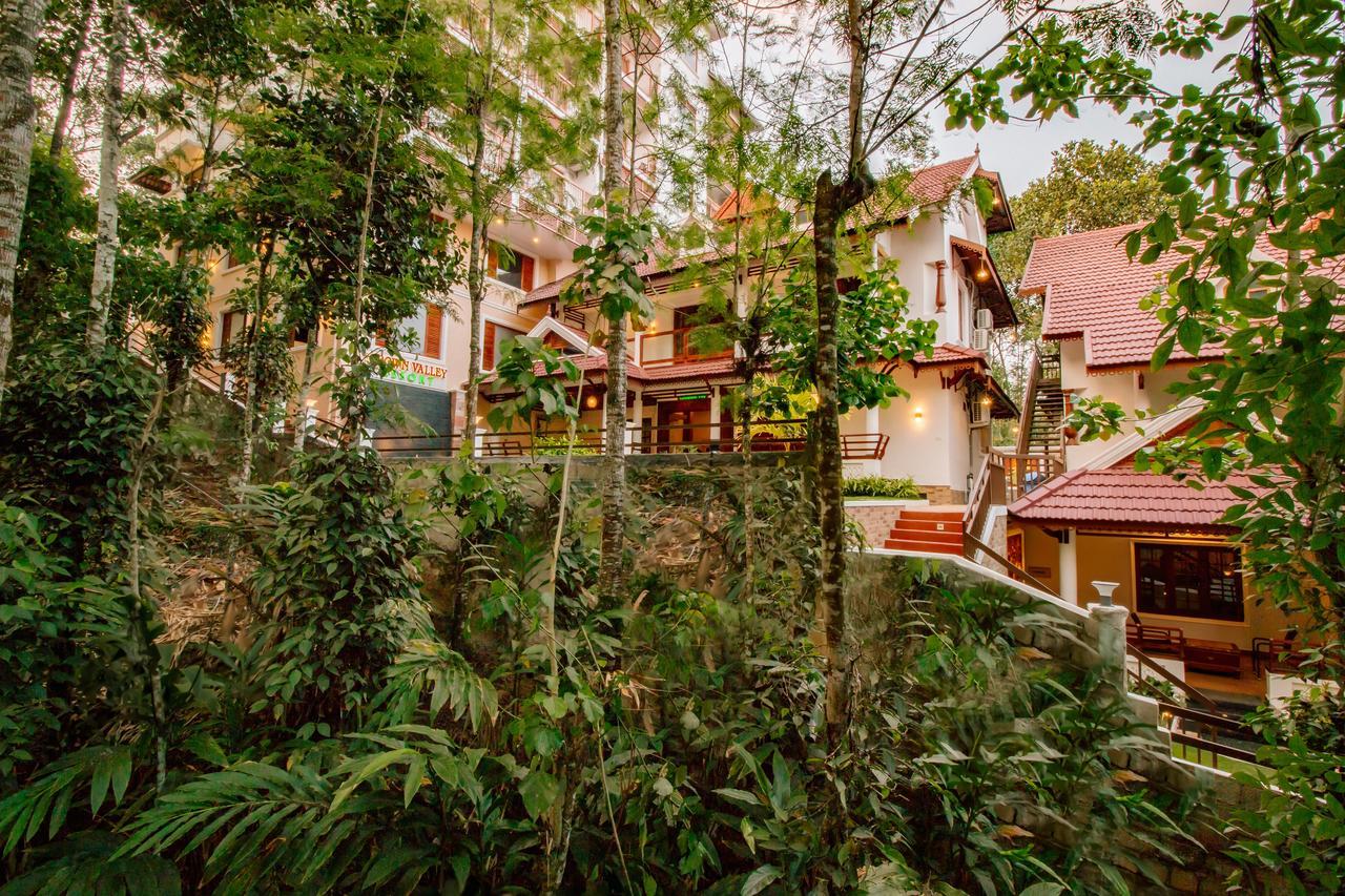 Crown Valley Thekkady Kumily Exterior photo