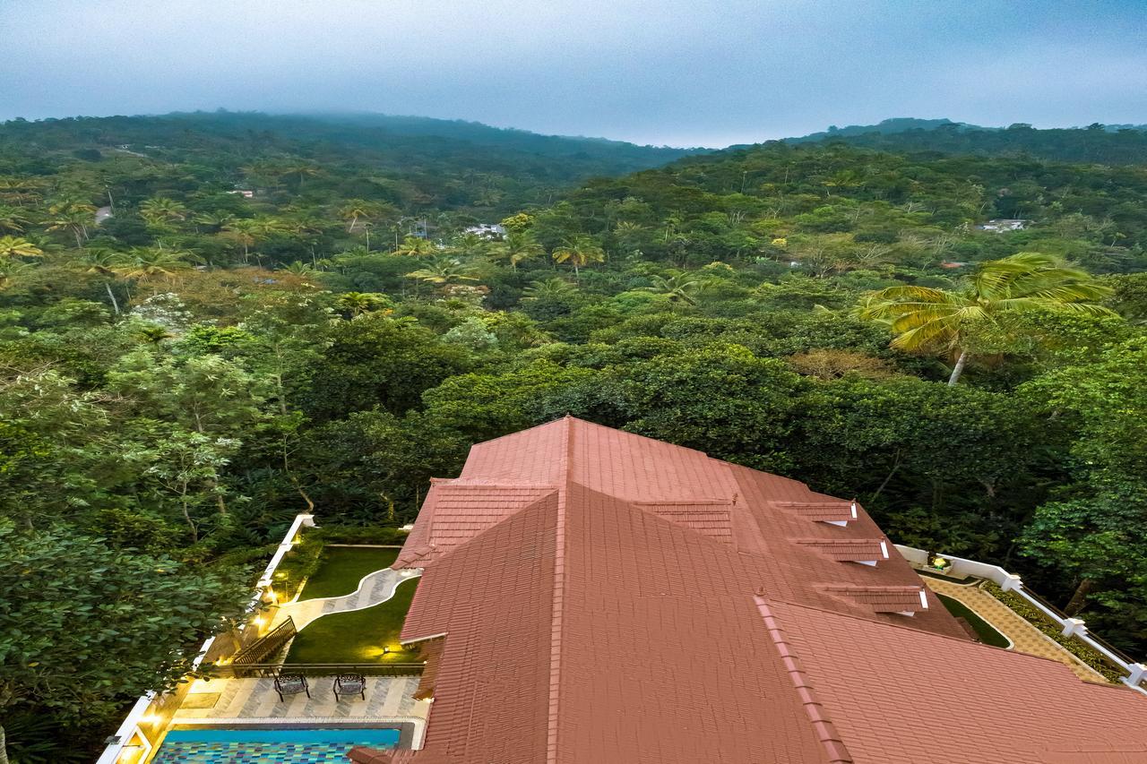 Crown Valley Thekkady Kumily Exterior photo